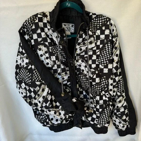 Vintage Suntura Windbreaker - Picture 1 of 5